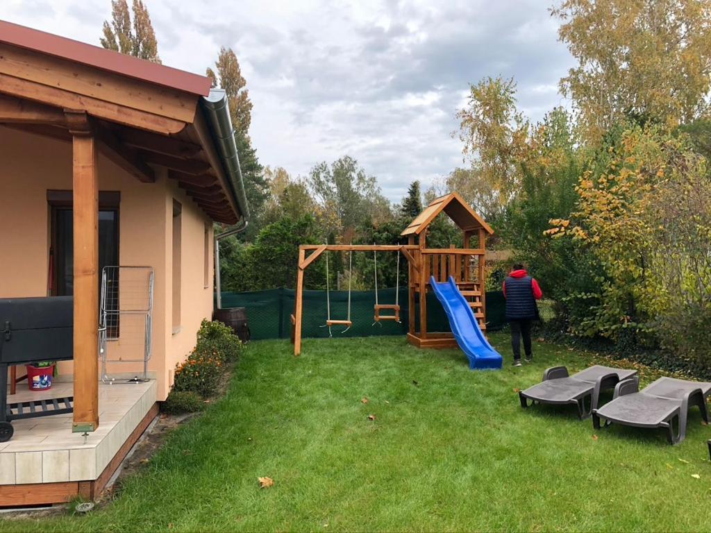 Hullam Nyaralo Apartment Balatonmariafurdo Bagian luar foto