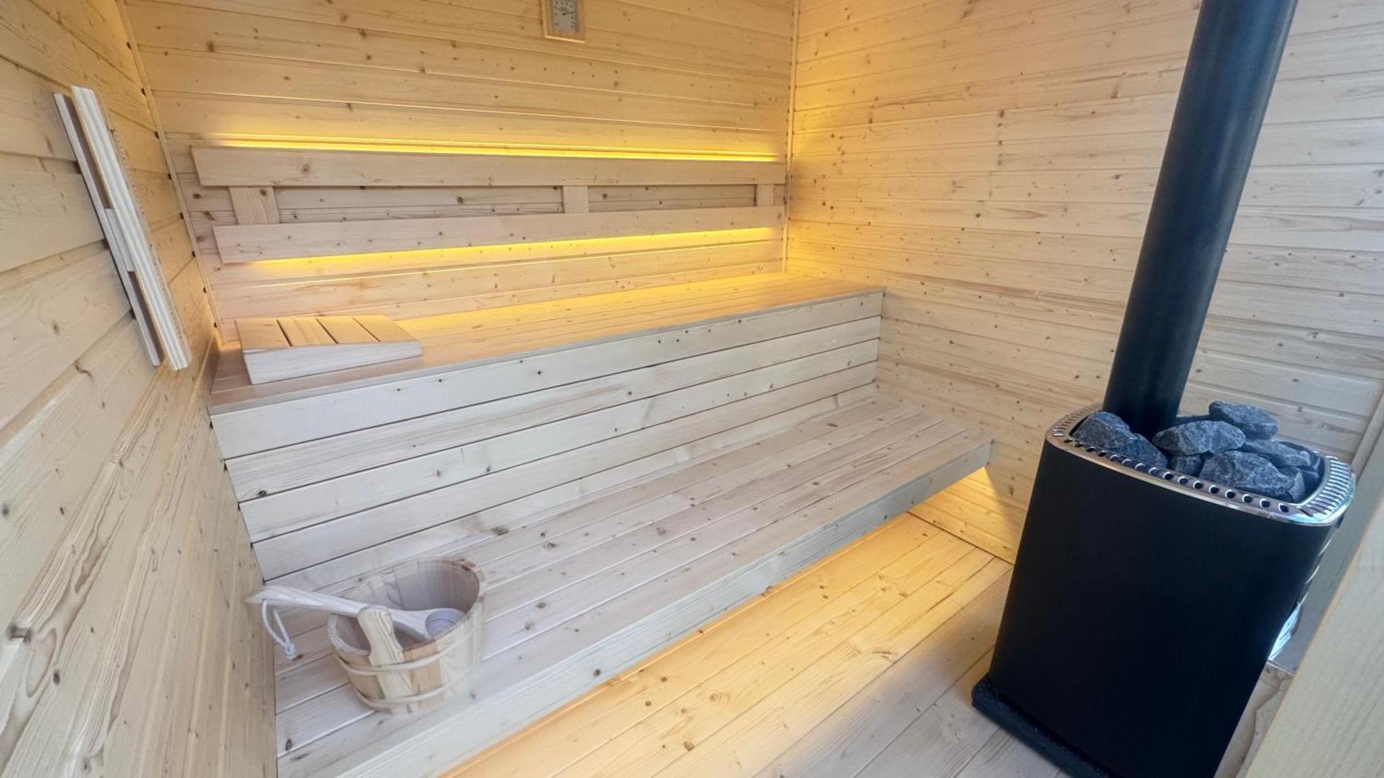 Hullam Nyaralo Apartment Balatonmariafurdo Bagian luar foto